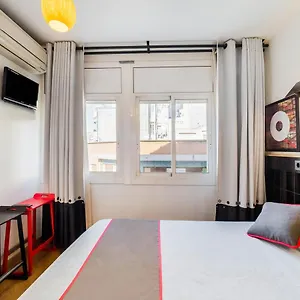 https://hostal-athenas-barcelona.catalonia-hotels.com